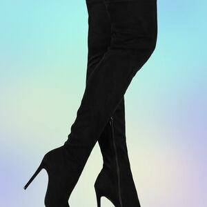 Chic Black Over-the-Knee Boots.